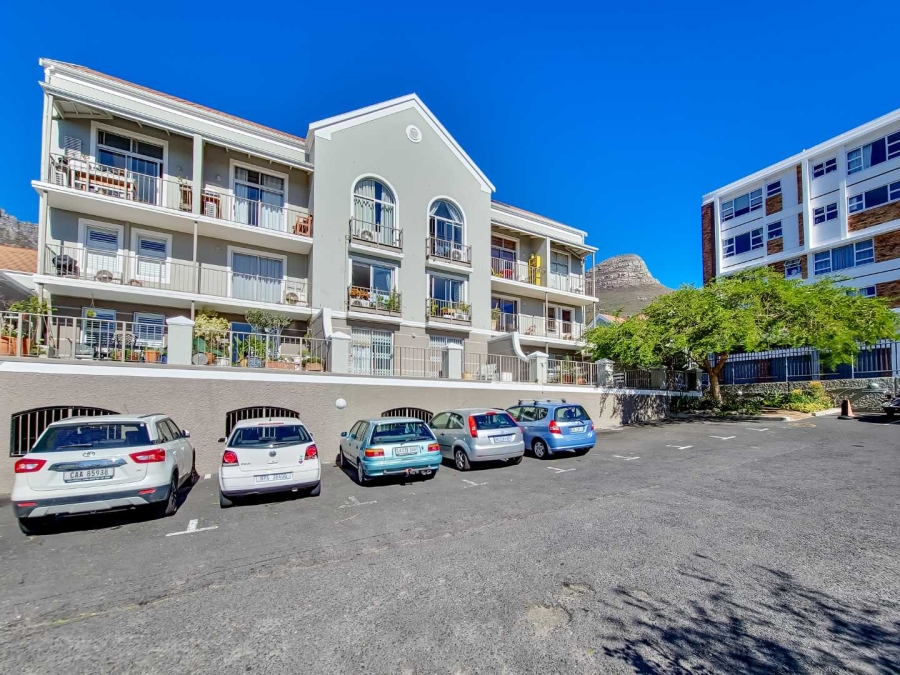 To Let 1 Bedroom Property for Rent in Gardens Western Cape